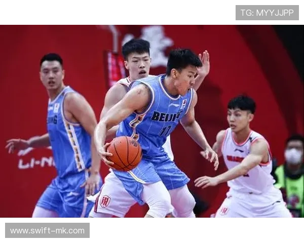 哈特季后赛篮板表现抢眼，成球队内线新支柱