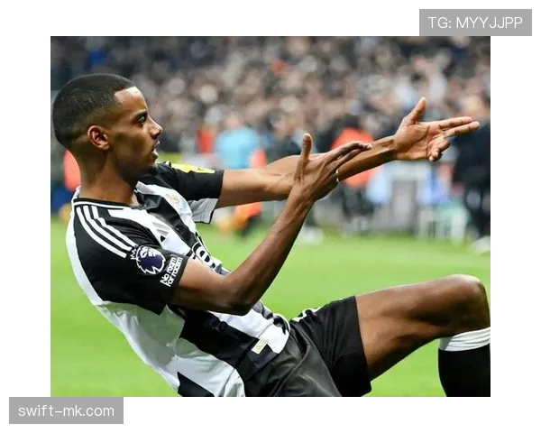 伊萨克前锋表现抢眼，领跑球队进攻端