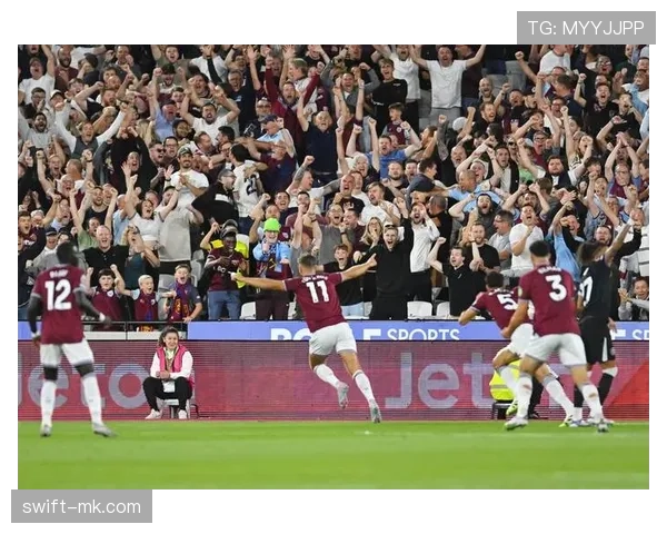 伯恩利闪耀英超赛场，团队协作铸就强势表现