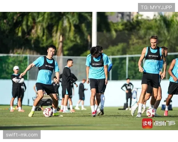 中超球队新战袍亮相，球迷翘首盼新赛季精彩表现