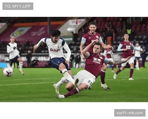 伯恩茅斯门将状态回暖，展现扑救英勇助球队逆转获胜