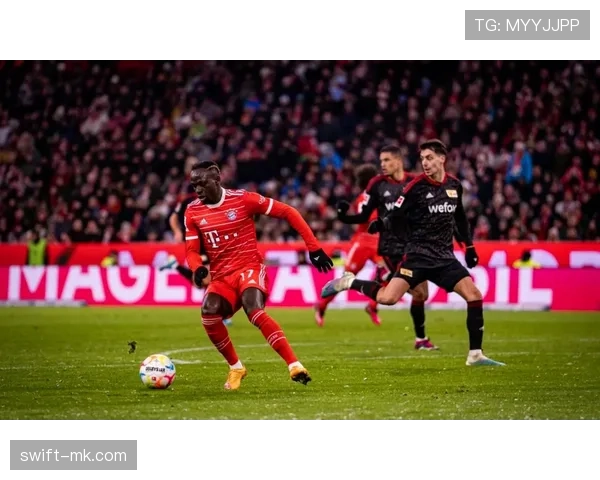 凯恩vs莱万 拜仁中锋传承下的终结效率与体系适配对比